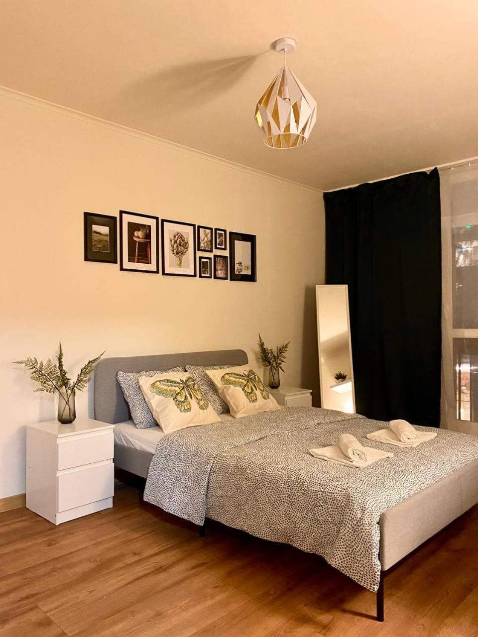 ורשה Halby Rooms Rondo Onz מראה חיצוני תמונה